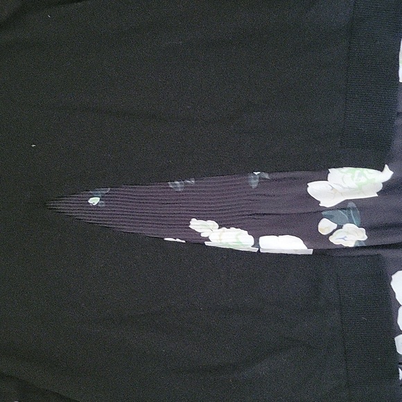 Club Monaco Black Wool Long Sleeve Sweater Split Back Layered Floral Large - Picture 7 of 9